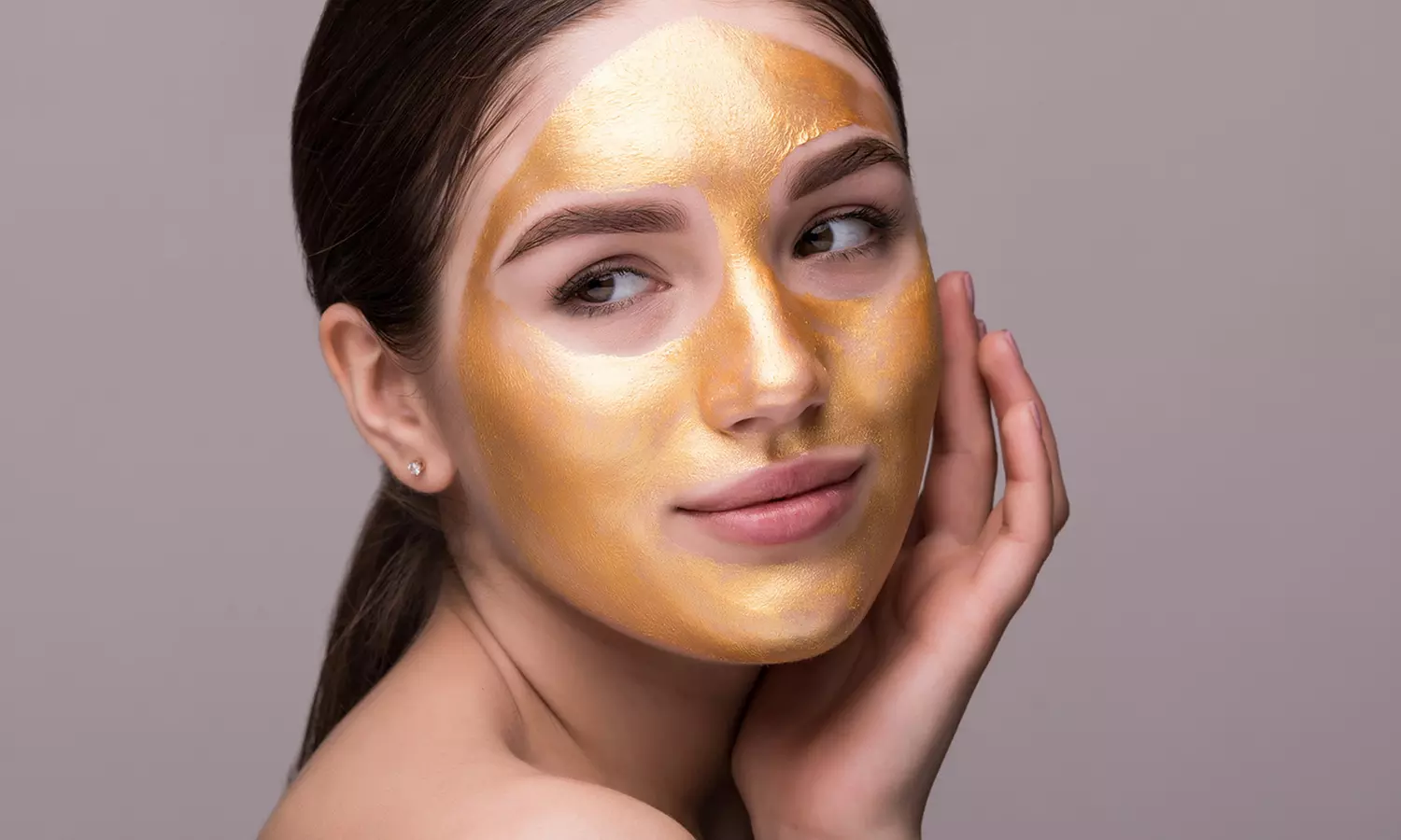 One or Two Sessions of 24K Gold Mask Lifting, Firming and Rehydration Facial at Miami Kiss`(Up to 53% Off) - Image 6