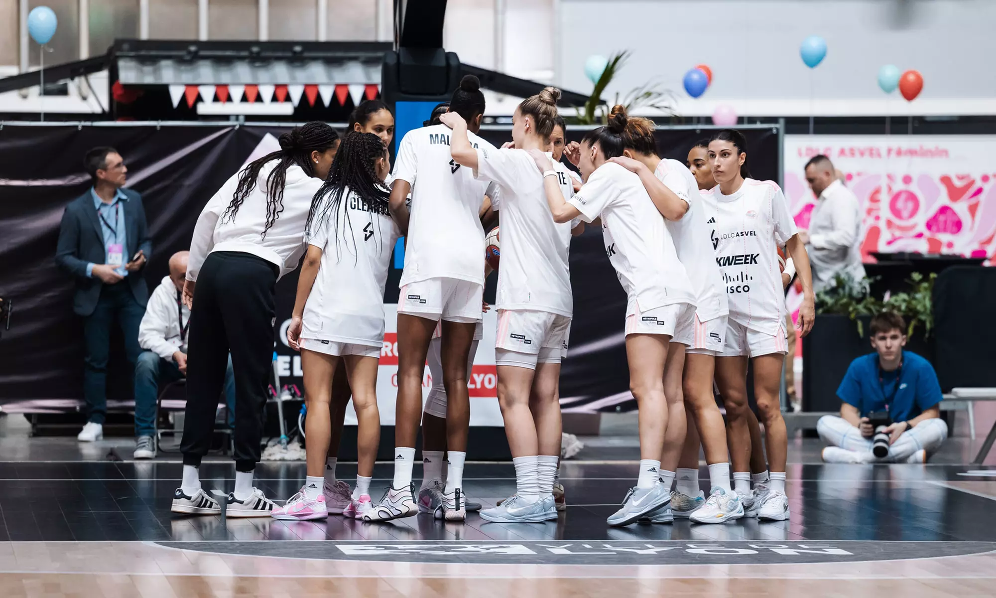 2 places pour la demie d'EuroCup entre le LDLC Asvel féminin vs Ferrol, le 13 mars à 20h à Lyon (50% de remise) - Second Medium