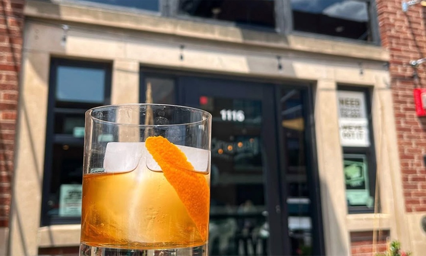 Image 5: Cocktails or 16 oz Beers & 1-L Bottles of Vodka to Take Home