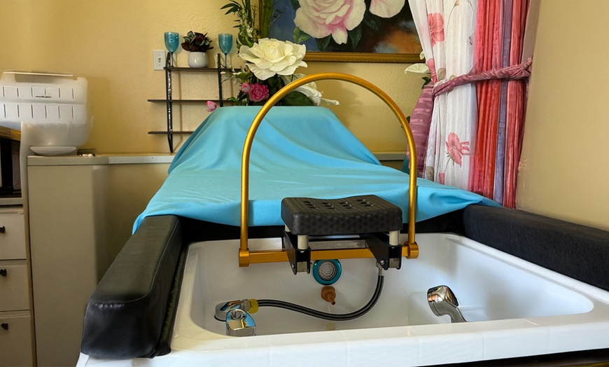 Image 3: VIP Head Spa for 1 or 2 with Scalp Massage, Scalp Detox & Aromatherapy
