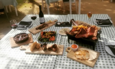 Para 4: menú de parrillada con degustación de entrantes, 2 postres y 2 botellas de vino - Fumata Negra Asador Argentino