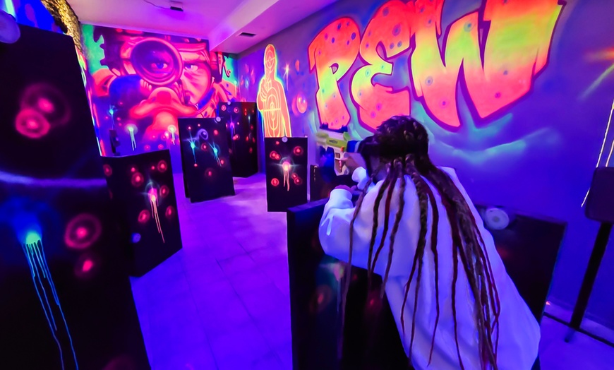 Image 8: Join the Thrilling 1v1 Player vs player battle - for 2 or 4 people