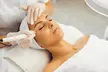 Limpieza facial flash en 8 pasos o VIP en 10 (40 o 60 minutos) para 1 persona, con hasta un 43% de descuento - Second Medium
