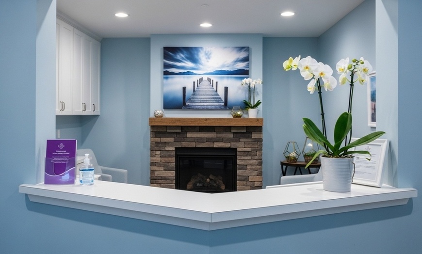 Image 2: Rejuvenate Your Look With 20, 40 or 60 Units of Botox