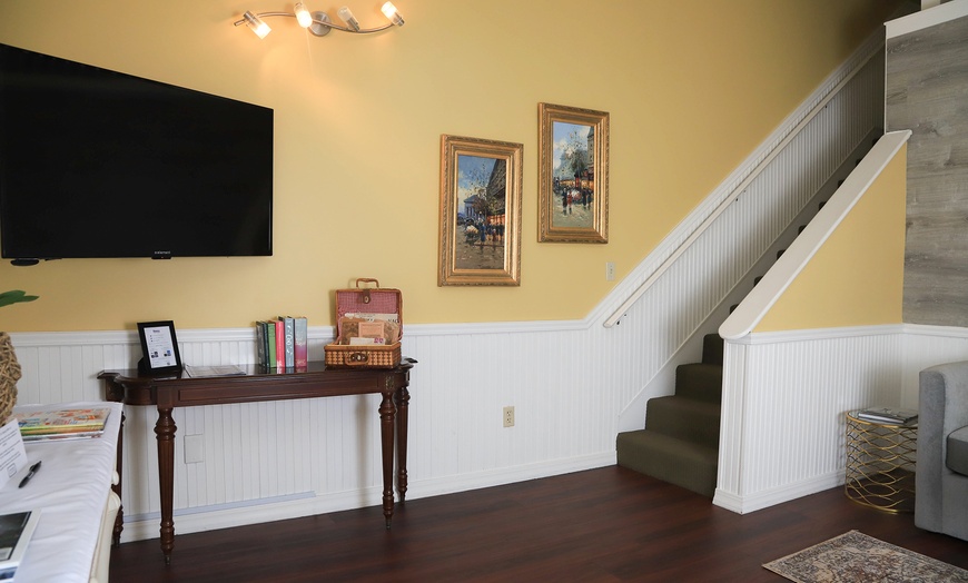 Image 18: Charming Stay at Hartstone Inn in Camden, ME
