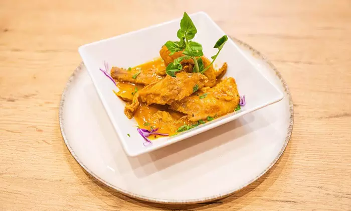 Sabors de Catalunya con entrantes, principales, postres y bebidas