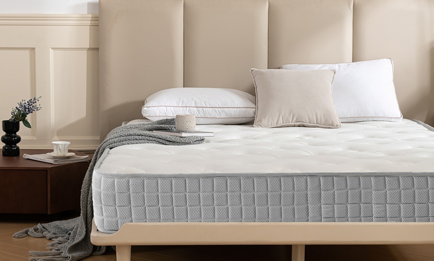 Image 4: Hybrid Spring and Memory Foam Mattress