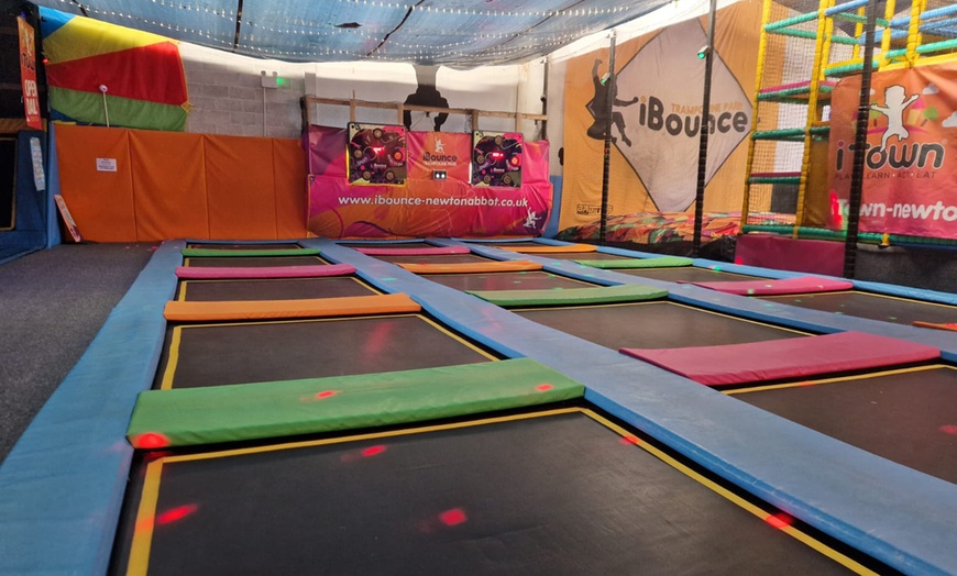 Image 5: 60-Minute Trampoline Park Session for 1, 2, 3, or 4 People