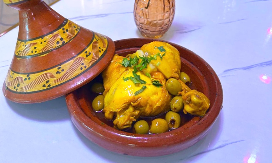 Image 2: Menu marocain au restaurant le Petit Marrakech