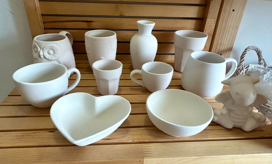 Image 12: Talleres de pintura en cerámica con opción a bebida para 1 o 2