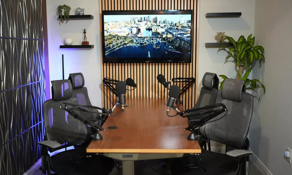 60 or 90-Minute In-Studio Photography with Podcast Room/Photo Package