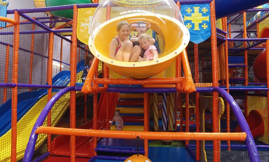 Image 3: Weekday/Weekend Junior(under 3 years) or Super Entry(3 years & over)