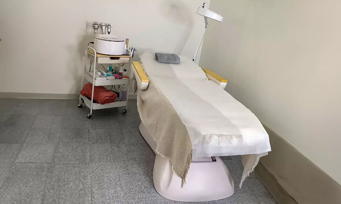 Limpieza facial con peeling químico, ultrasonido o con ampolla