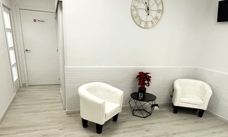 Image 6: 1, 2 o 3 sesiones de microneedling facial de vitaminas con Dermapen