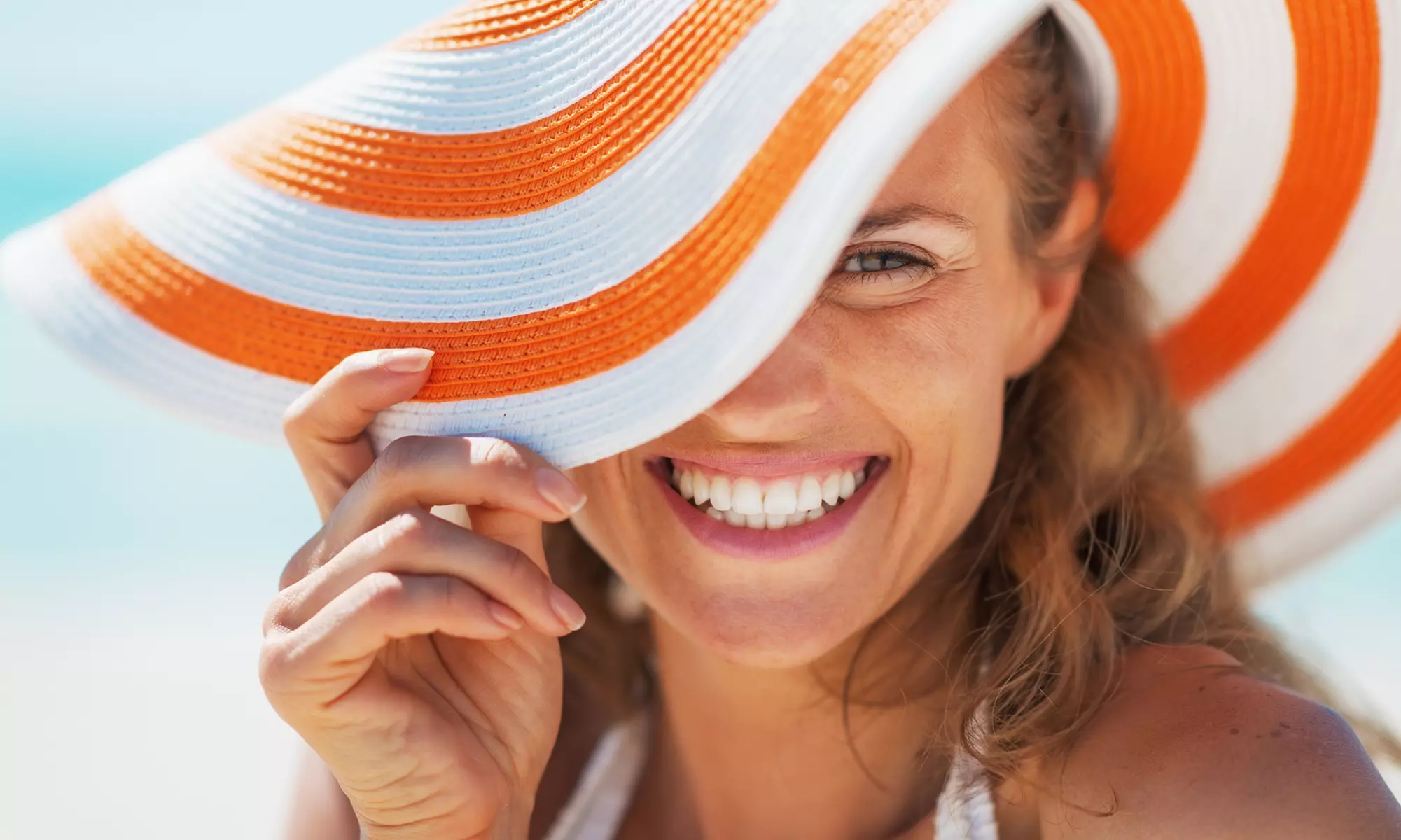 One or Three Sessions of Professional Teeth Whitening in Clinic at Toronto Beauty Spot & Academy (Up to 57% Off) - Primary Image