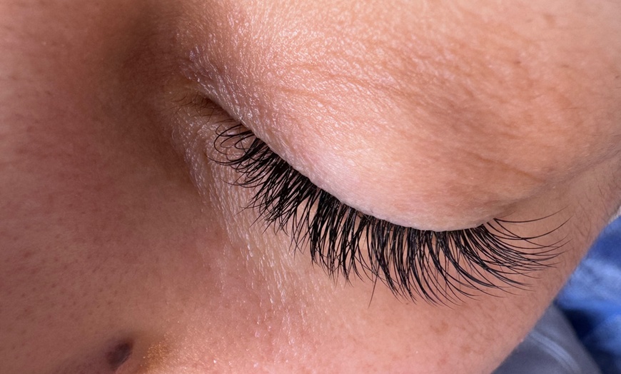 Image 2: Schnupperkurs: Einführung in den Beruf ''Lashmaker'' für 1 Person