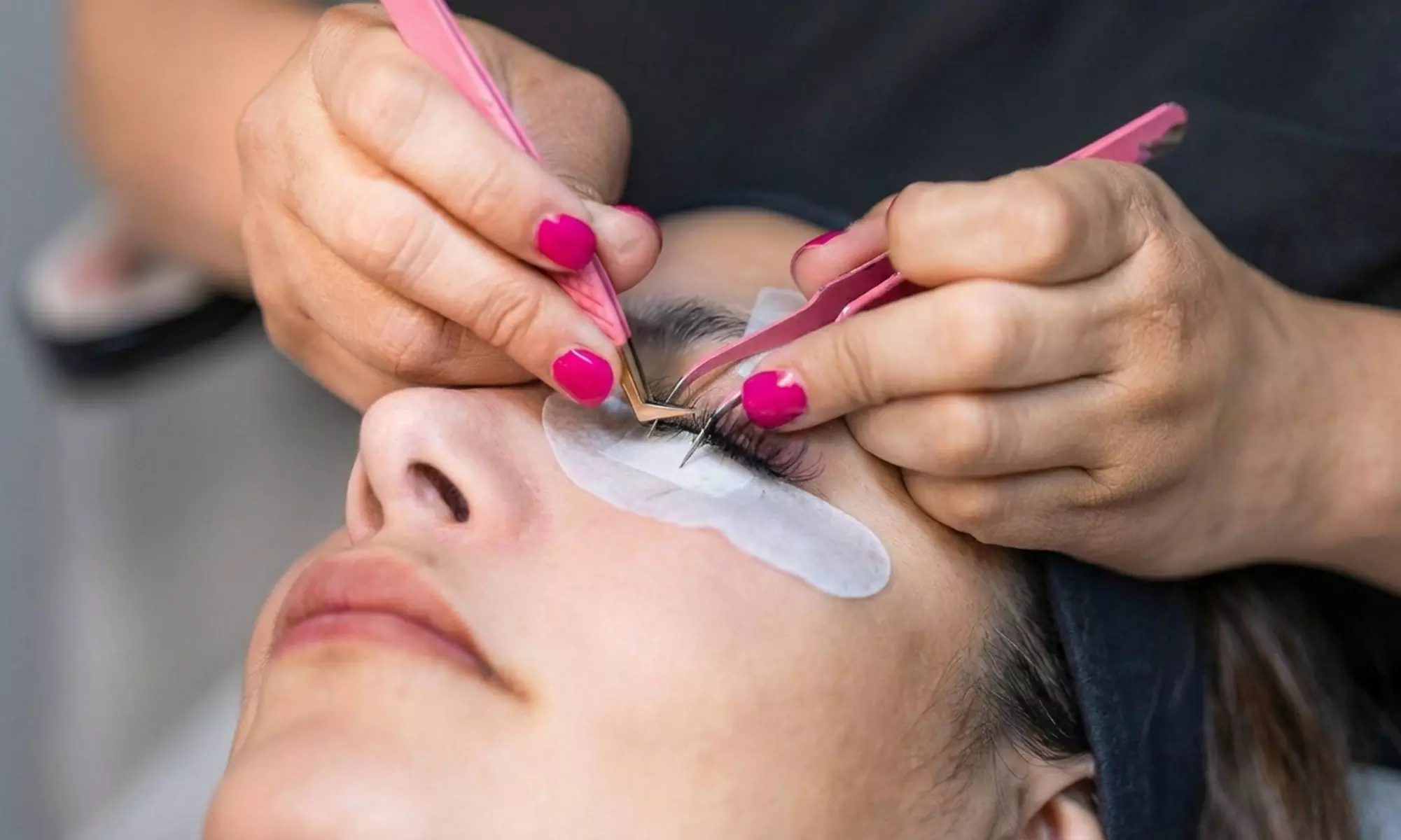 Classic, Hybrid, or Volume Lash Extensions