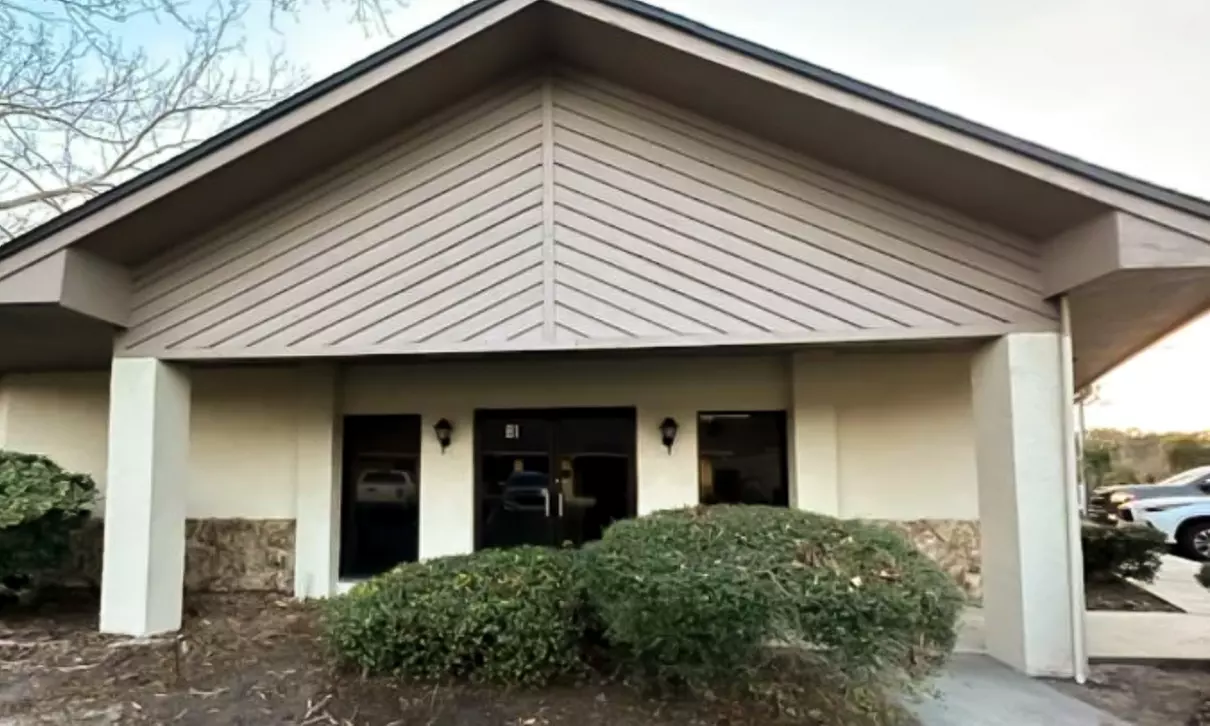 Unwind with a 60, 90, or 120-Minutes Signature Massage