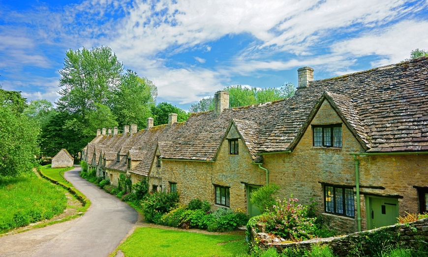 Image 5: Explore Cotswolds: All Entries, Lunch & Premium Seating Tour for All