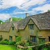 Image 5: Explore Cotswolds: All Entries, Lunch & Premium Seating Tour for All