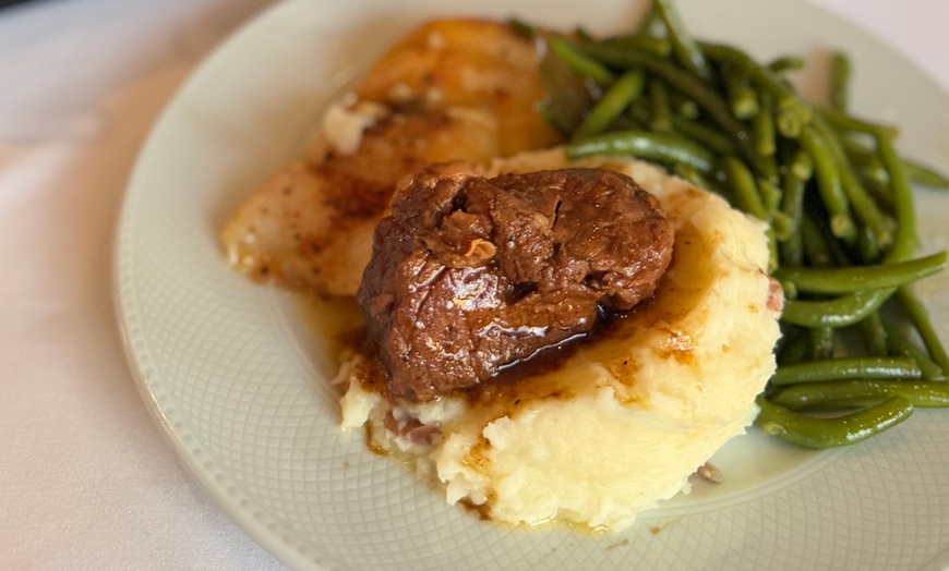 Image 5: Cornucopia Dinner Cruise Deals – 3-Hour Cruise and Dining Experience