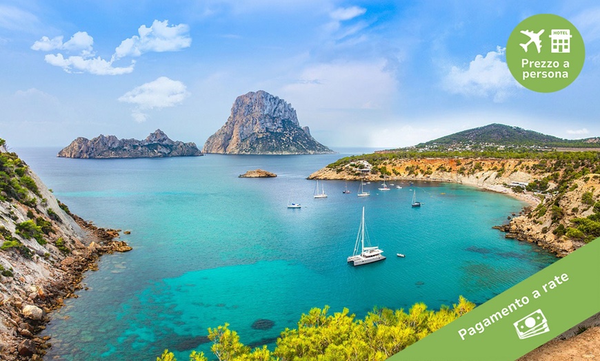 Image 1: ✈ Ibiza: Volo diretto più 7 notti in hotel con pagamento in 3 rate