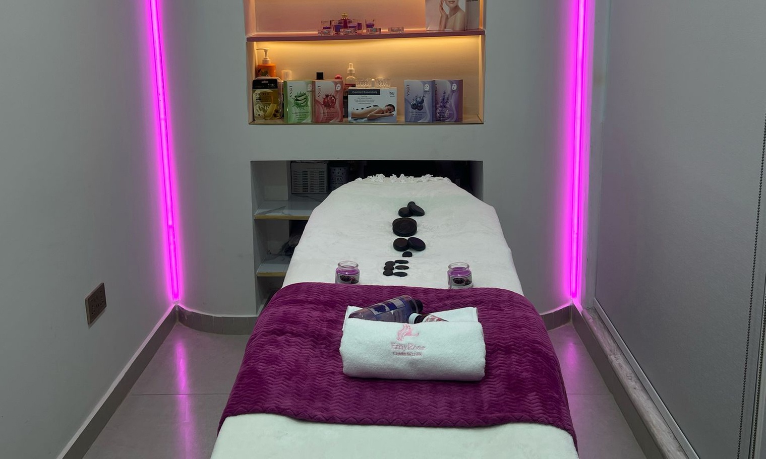 Relaxing Choice of 45-, or 60-Min Thai and Hot Stone Body Treatments