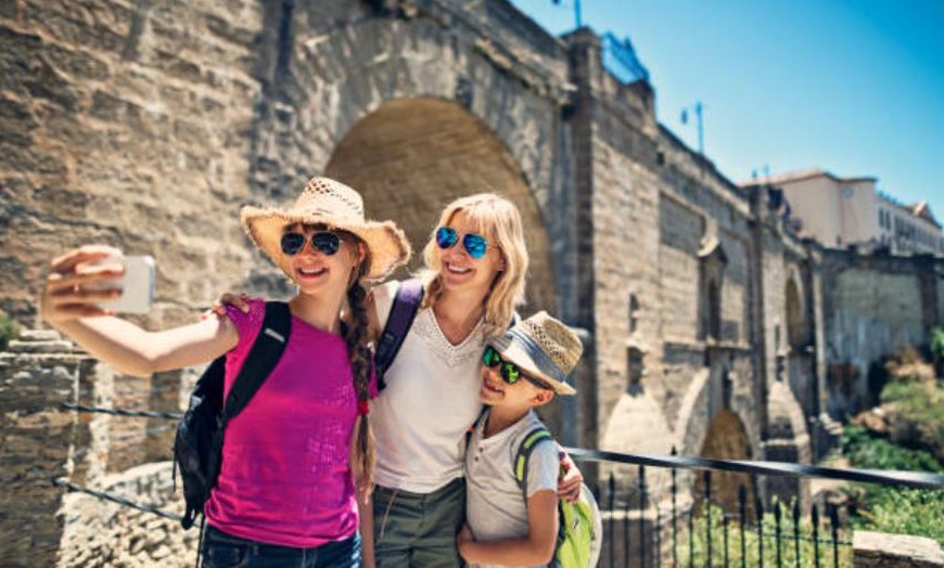 Image 10: Tours en tuk tuk por Valencia, Málaga, Mallorca, Ronda y Alicante