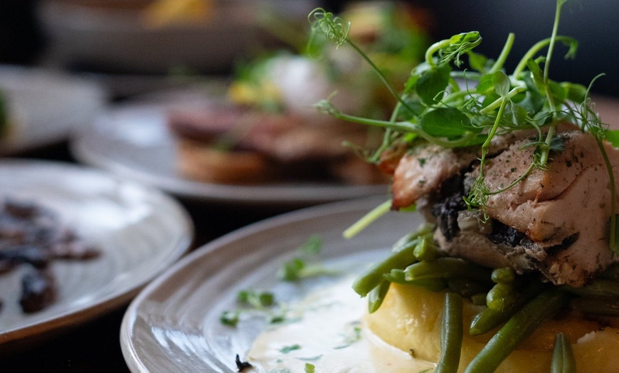 Image 5: The Queen’s Head, Cullercoats - A Cosy Coastal Pub Experience