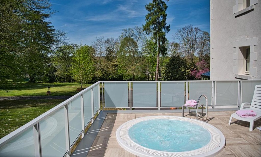 Image 9: Loir-et-Cher : chambre privilège, option petit-déjeuner, dîner et spa