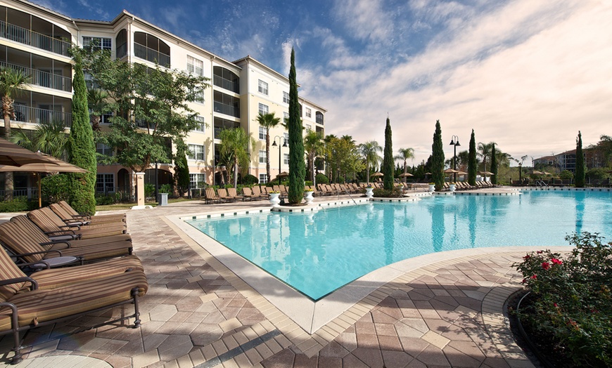 Image 2: Family Suites Hotel in Orlando near Theme Parks with Shuttle & Pool