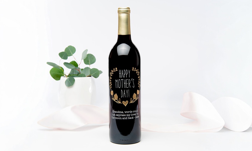 Image 5: Mother's Day Personalized Wine Gift: Custom Etched Wine Bottles & Gift Sets from Etchedwine