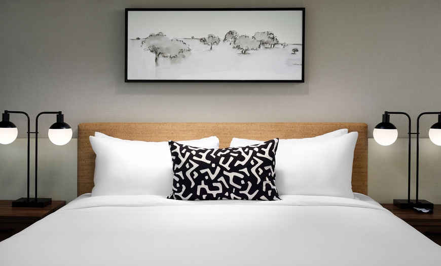 Image 6: Members Pricing: Airport Hotel w/ Shuttle Service