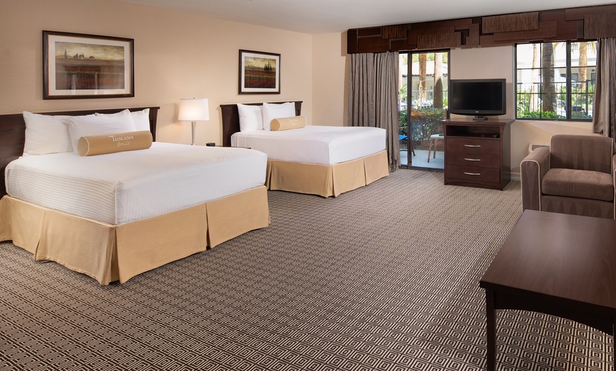 Image 7: Resort-Style Comfort Just Blocks from the Las Vegas Strip