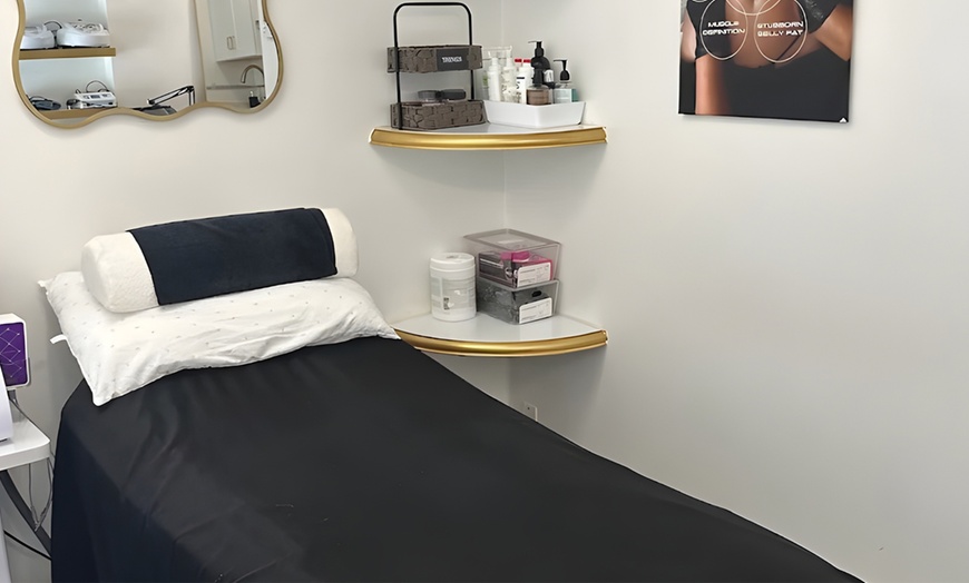 Image 1: 1, 3 or 6 Signature Body Contouring Sessions of Your Choice 45 -90 Min
