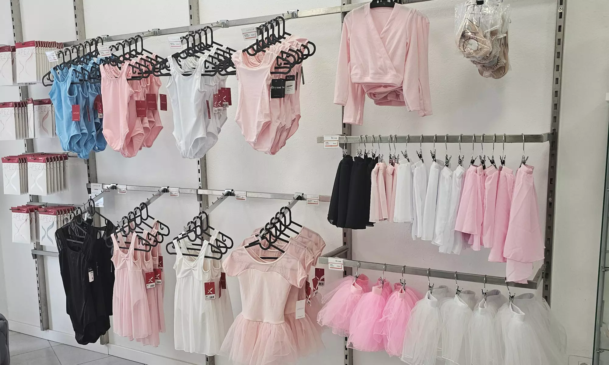 Clases de salsa y bachata durante 1 mes para 1, 2 o 4 personas