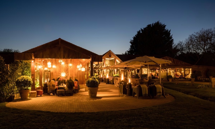 Image 14: Oxfordshire: An Overnight 5* Stay w/ Dinner and Champagne 