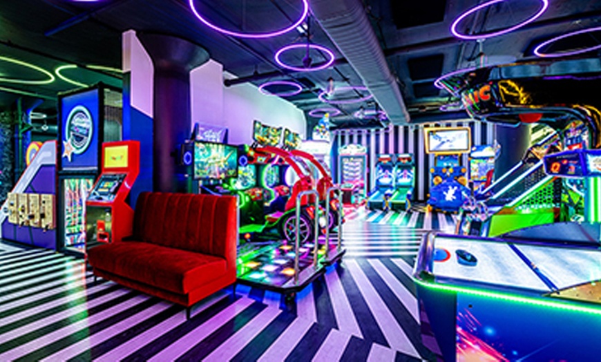 Image 4: Indoor Play & 7D Virtual Adventure at Hoopla