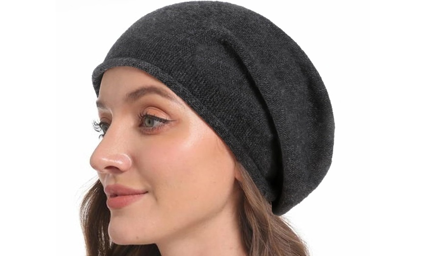 Image 3: 1 o 2 berretti in lana unisex