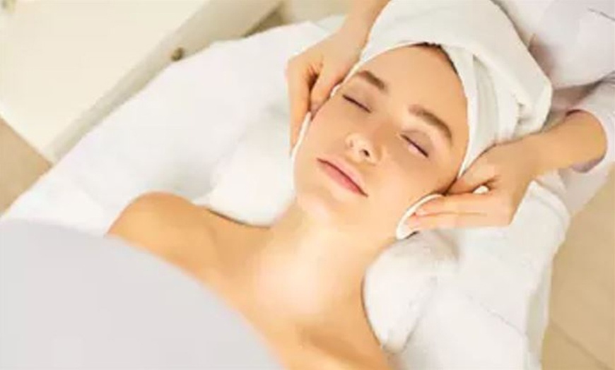 Image 1: Soin du visage anti-comédons ou Skin Lift anti-âge avec BELGLAM