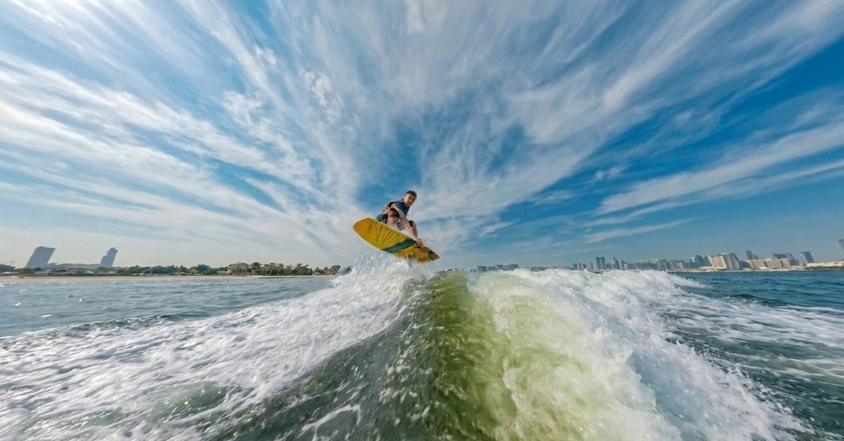 Dubai Wakesurf: Shared Or Private Boat Experience Dubai Wakesurf: Shared Or Private Boat Experience
