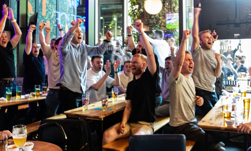 Image 14: Up to 50% Off Weekday & Themed Brunch at Big Belly Comedy Club