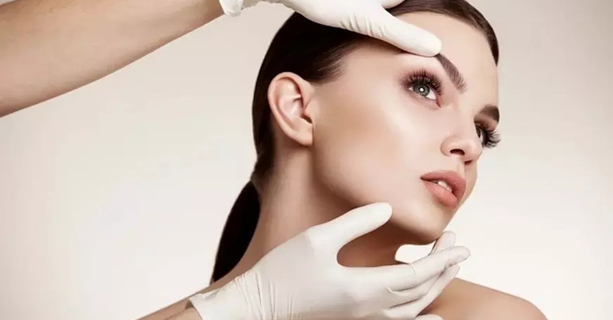 Tratamiento facial inyectado con toxina botulínica y mesoterapia en Alicante