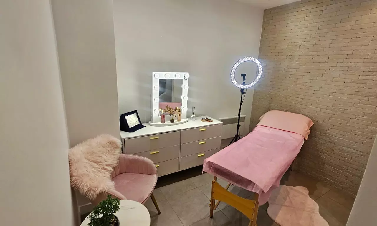 Renaissance de la peau chez Golden Skin Paris