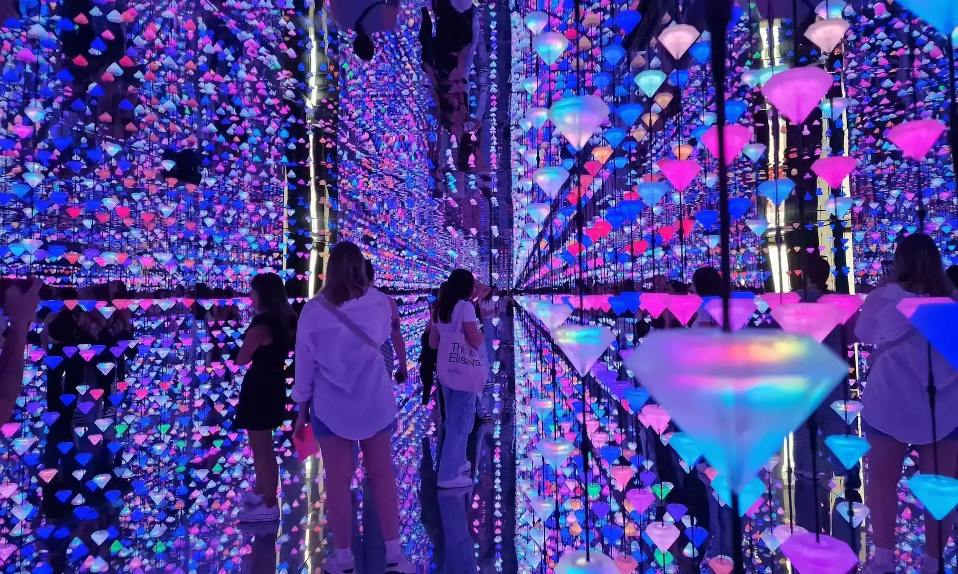 1, 2 o 4 entradas para Moco Museum Barcelona