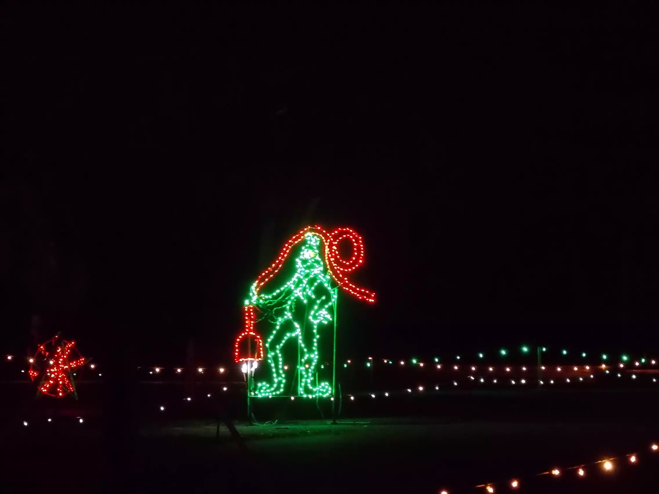 Nights Of Shimmering Lights Winter Walk-Thru Show