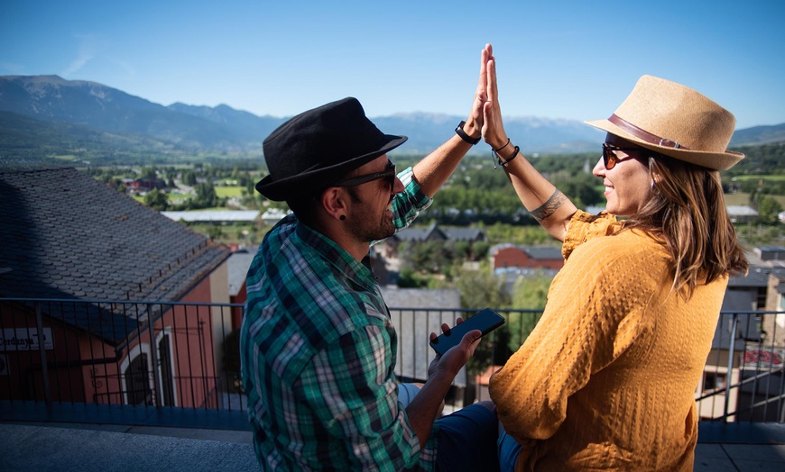 Image 8: Escape the town en Palma: juego de escape al aire libre para 2-4 pax.