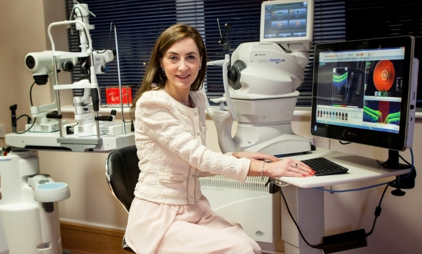 Image 3: Eye Test Or Contact Lens Test & €125 Towards Glasses Or Sunglasses