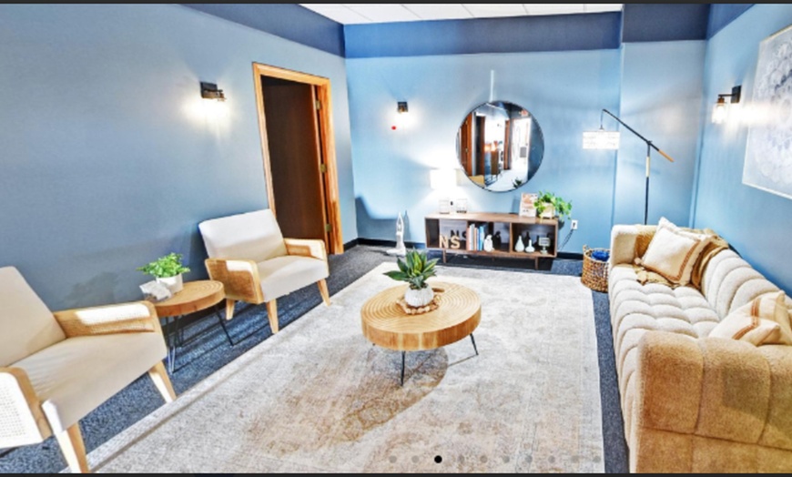 Image 5: Get Swedish or Deep Tissue Massage: 60/90 Min or Couples Session
