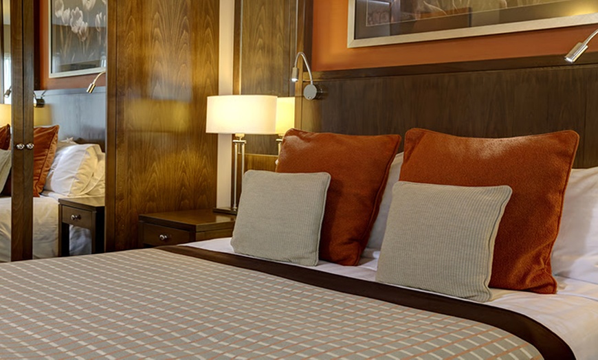 Image 5: Leeds: Executive Double Room with Late Checkout